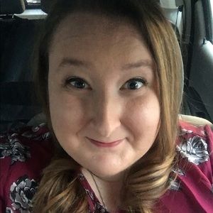 Meet your Posher, Hillary